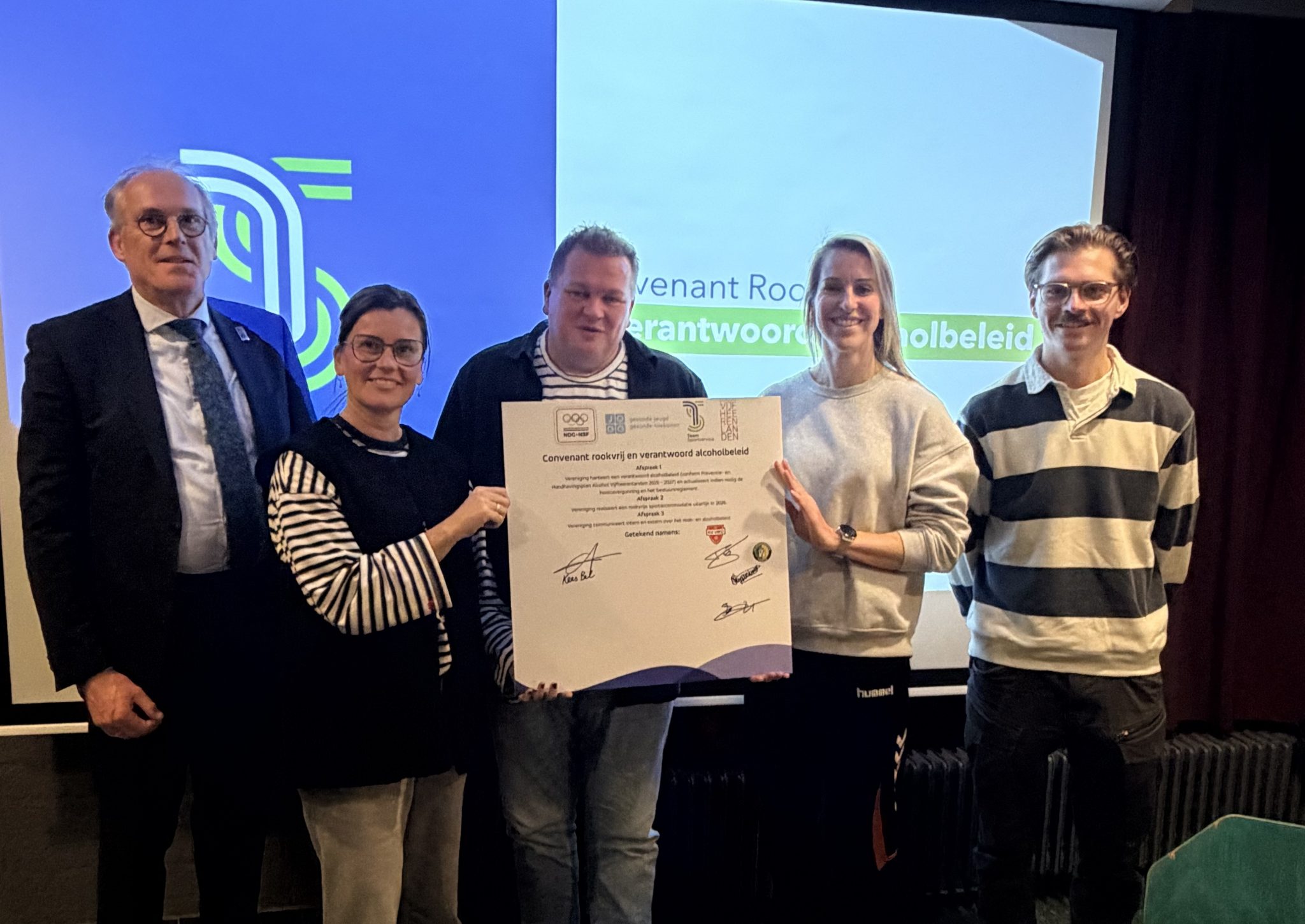 VIKO tekent het Convenant Rookvrij en Verantwoord Alcoholbeleid'